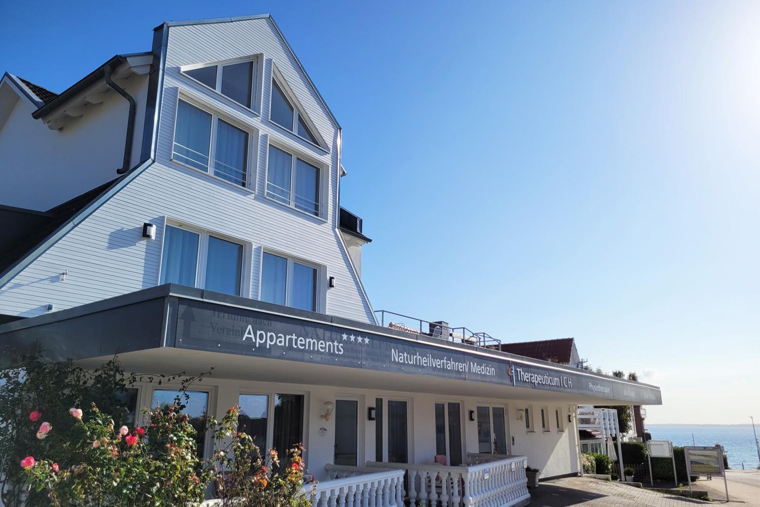 Ferienwohnung Mit Meerblick Und Terrasse - Nur 50 Meter Zum Strand - Inklusive Eigenem Parkplatz Und Fahrradunterstellplatz Sierksdorf Kültér fotó