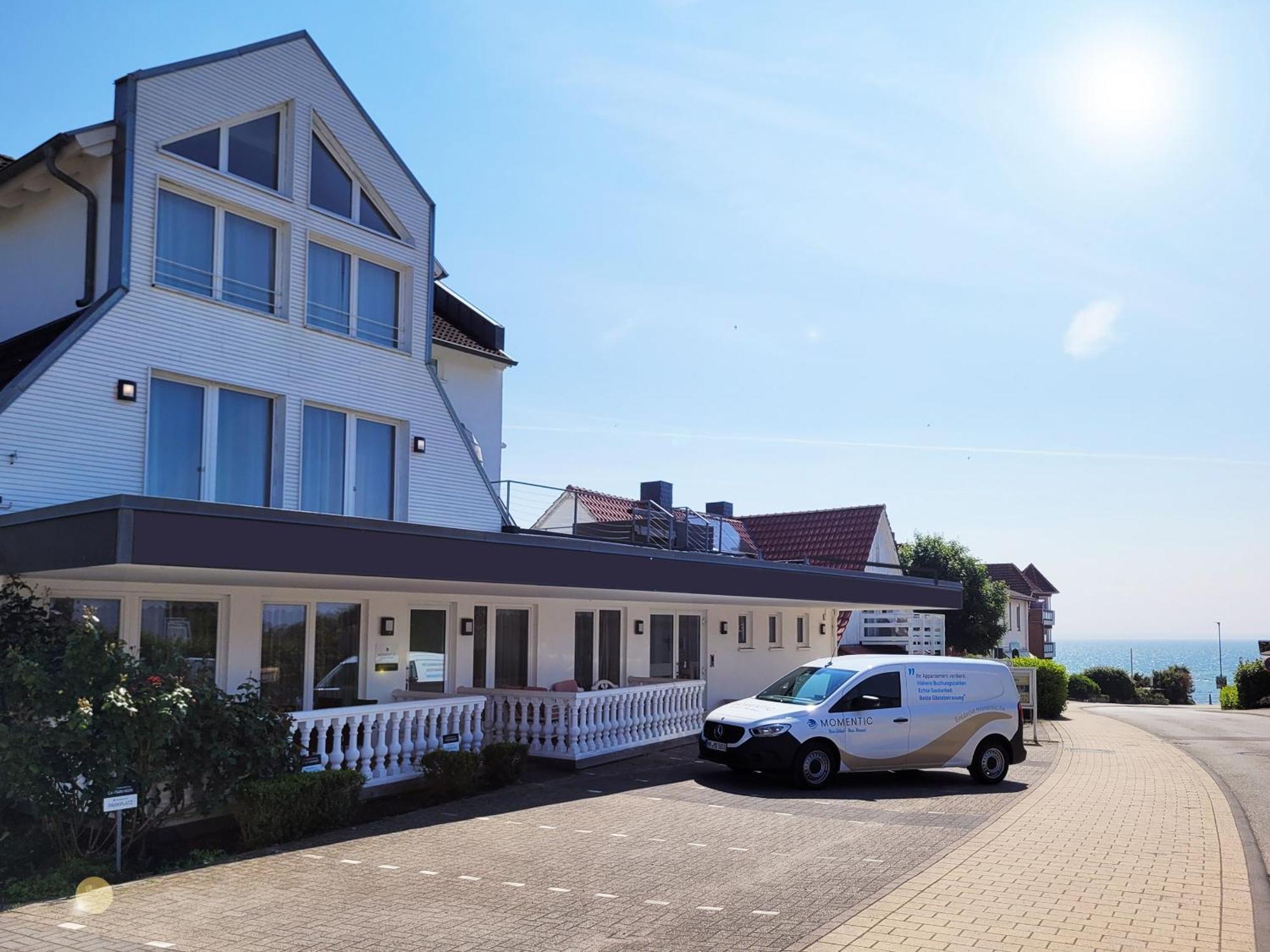 Ferienwohnung Mit Meerblick Und Terrasse - Nur 50 Meter Zum Strand - Inklusive Eigenem Parkplatz Und Fahrradunterstellplatz Sierksdorf Kültér fotó