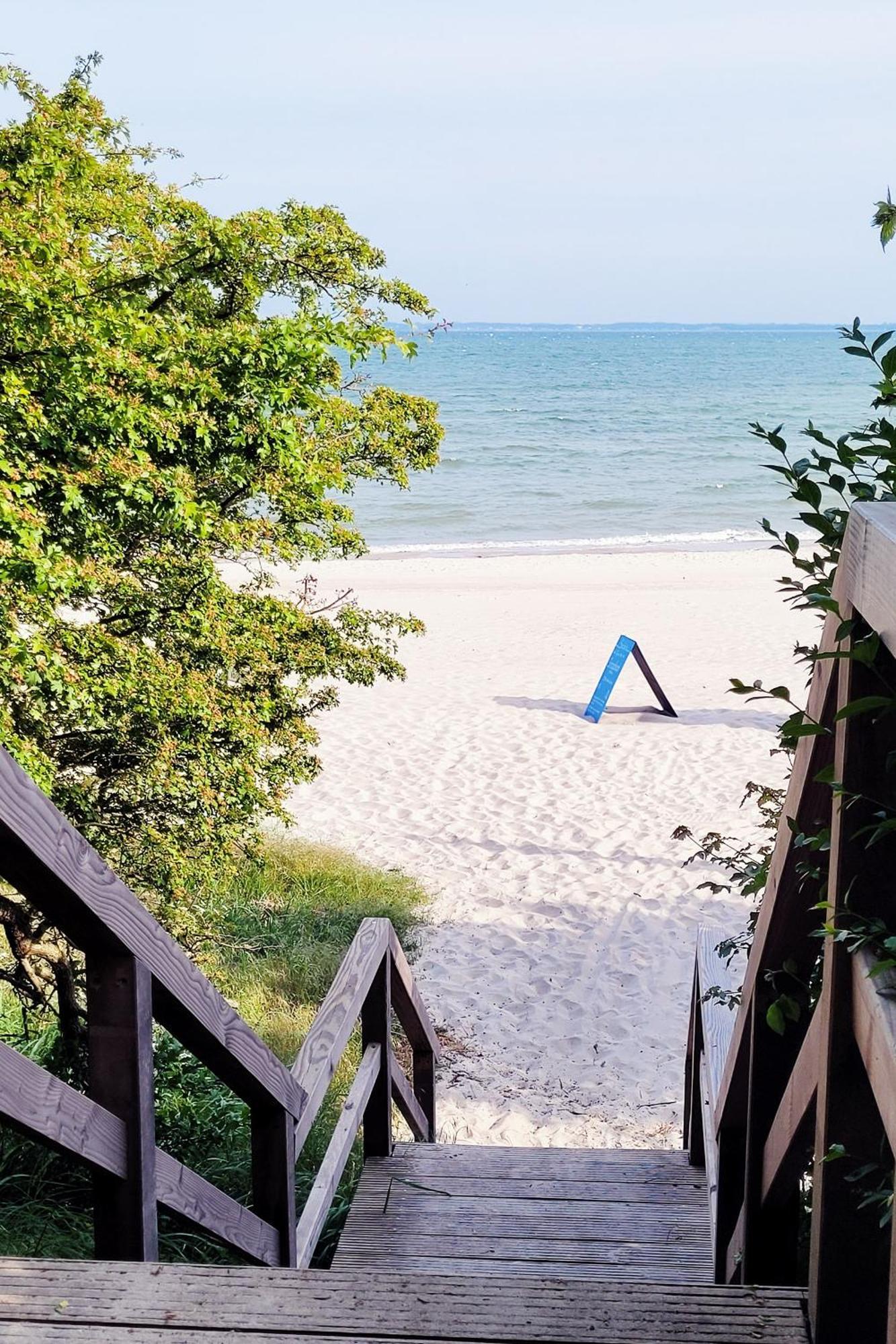 Ferienwohnung Mit Meerblick Und Terrasse - Nur 50 Meter Zum Strand - Inklusive Eigenem Parkplatz Und Fahrradunterstellplatz Sierksdorf Kültér fotó