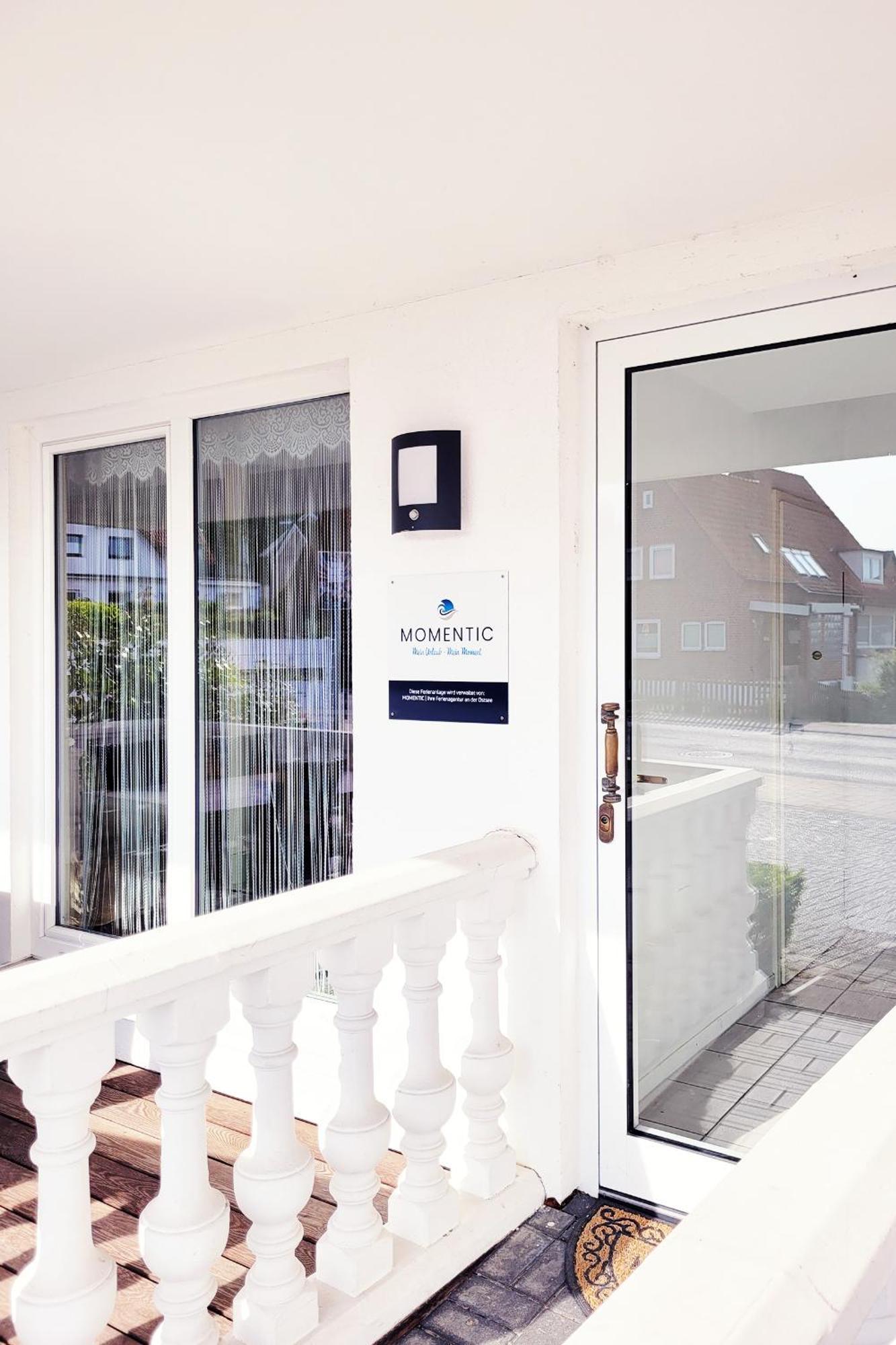 Ferienwohnung Mit Meerblick Und Terrasse - Nur 50 Meter Zum Strand - Inklusive Eigenem Parkplatz Und Fahrradunterstellplatz Sierksdorf Kültér fotó